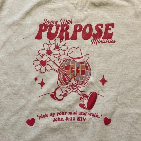 Gildan white graphic tee shirt - Picture 2 of 5